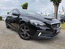 volvo-v40-cross-country-1-6-d2-momentum