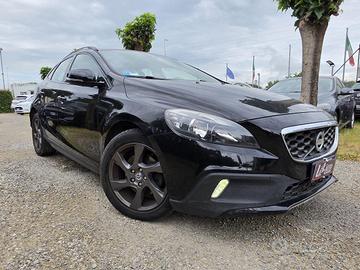 VOLVO - V40 Cross Country 1.6 d2 Momentum
