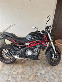 moto benelli 