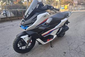 KL NEXY 125 HYBRID SCOOTER MOT. A LIQUIDO