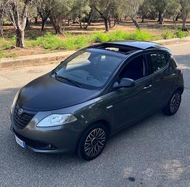 Lancia Ypsilon 1.3 MJT 16V 95 CV 5 porte S&S S Mom