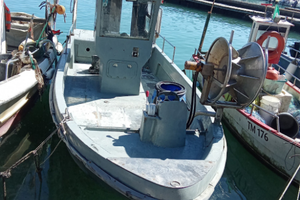 Barca dà pesca con licenza