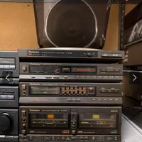 Impianto stereo ,radio ,cassette e giradischi