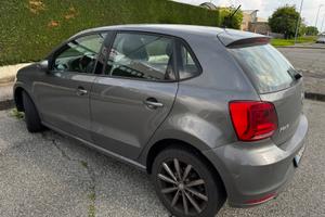 VOLKSWAGEN Polo 5ª serie - 2015