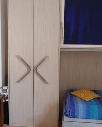 Cameretta con doppio letto singolo