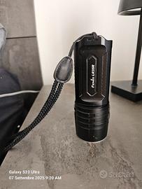 torcia  fenix 10000 lumi