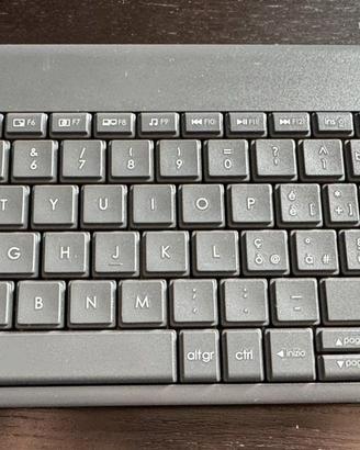 Tastiera Logitech K400 Plus