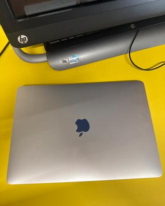 MacBook pro 13