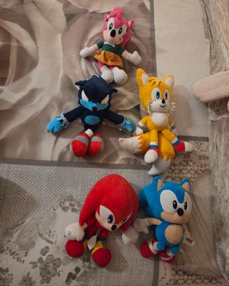 Pelouche Sonic e amici