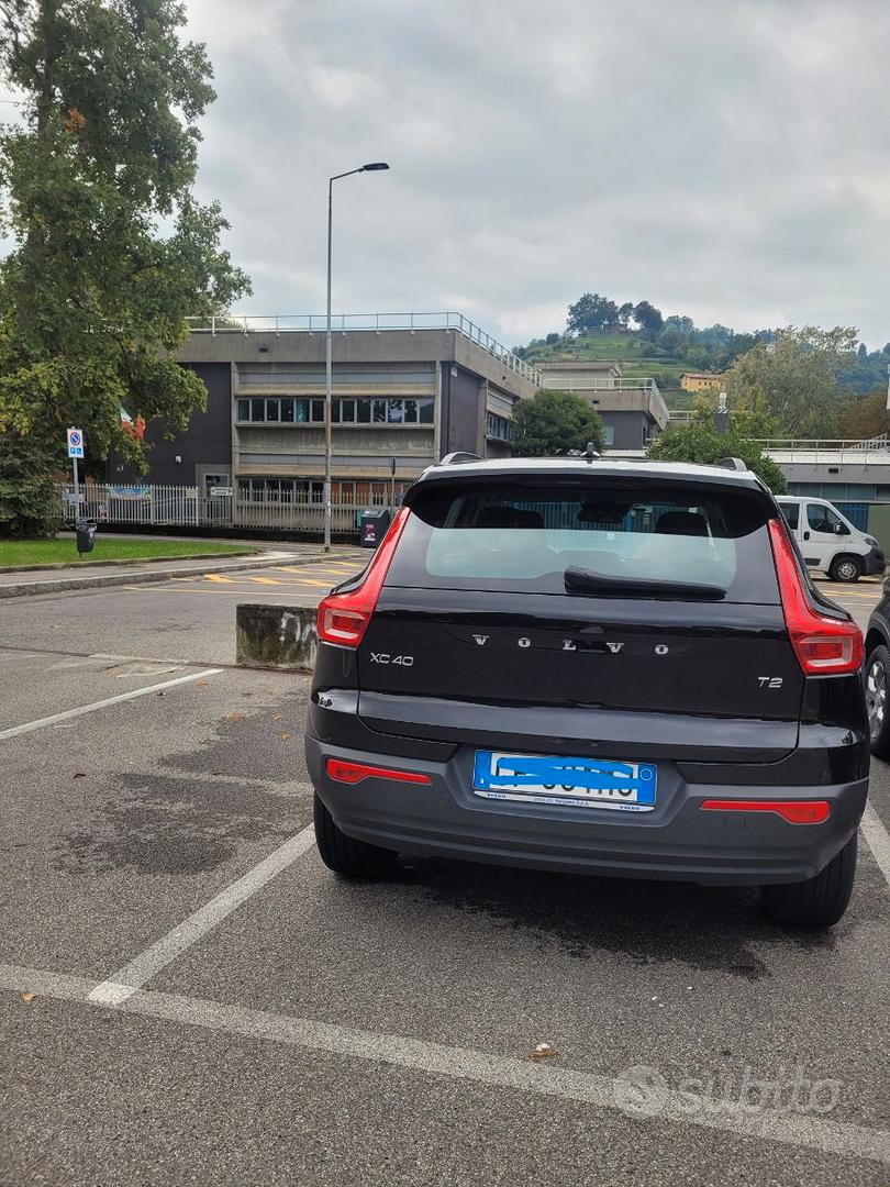 Volvo Xc40 2021 photo 2