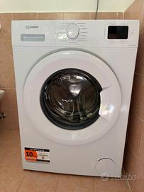 Lavatrice Indesit 45 cm ancora in garanzia