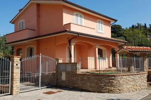 Villetta con terreno