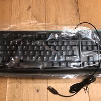 Tastiera Logitech layout internazionale NUOVA