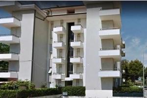 Ampio trilocale a pochi passi dal mare Rif.1005