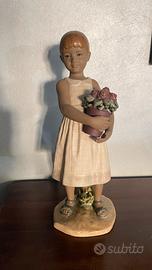 Statuina Nao by Lladro