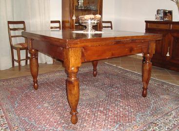 TAVOLO ROMAGNOLO DELL’ 800 + 10 SEDIE ABBINATE