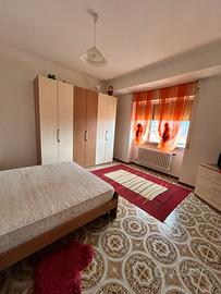 Arredamento completo camera lampadari