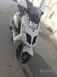 scooter kymco dink 200