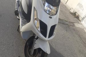 scooter kymco dink 200