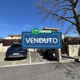 Villa angolare di recente costruzione