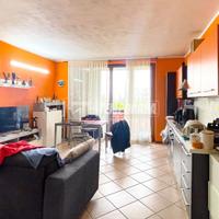 MONOLOCALE CON TERRAZZO E BOX AUTO !