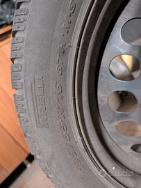 Cerchi r16 +  copertoni