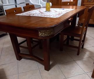 TAVOLO ANTICO IN LEGNO 