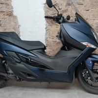 Suzuki Burgman 400 OPERAZIONE 50%