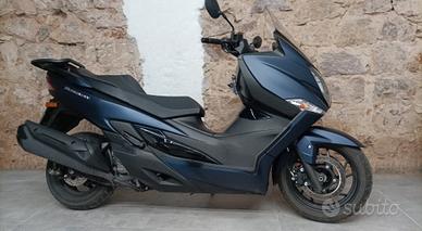 Suzuki Burgman 400 OPERAZIONE 50%