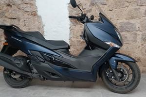 Suzuki Burgman 400 OPERAZIONE 50%