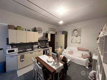 Appartamento di 57 m² con 2 locali e box auto a Cr