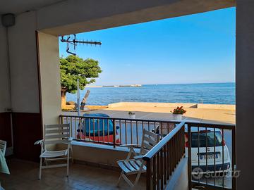 Veranda sul mare - casa vacanze FRONTE MARE