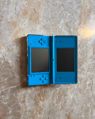 Nintendo DSi con giochi