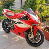 MV Agusta F4 RR perfetta e superaccessoriata 