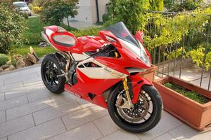 MV Agusta F4 RR perfetta e superaccessoriata 