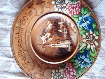 piatti decorativi in legno 
