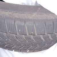 Gomme neve buono stato usate pochissimo