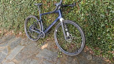 BMC URS TWO Gravel + - Full Carbon - Perfetta