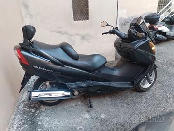 Scooter Burgman 400 Suzuki