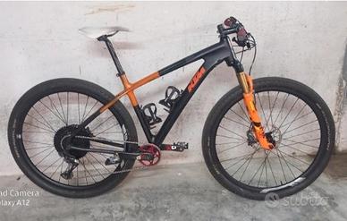 mtb ktm myroon  L 19  carbonio 