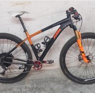 mtb ktm myroon  L 19  carbonio 