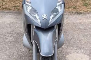 Peueot Geopolis Premium 250 cc
