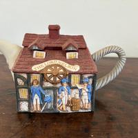 Teiera in porcellana