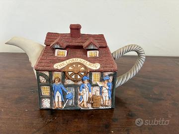 Teiera in porcellana