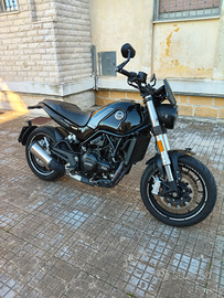 Benelli Leoncino 500