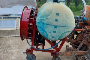 Atomizzatore portato 300 litri con pompa Comet e a