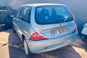 Lancia Y 1.2i 60 CV cat