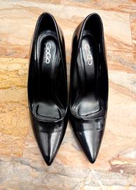 décolleté nero laccato num 40