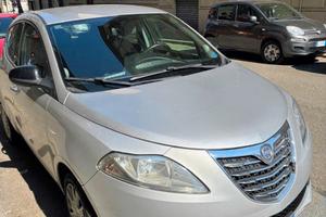 Lancia Ypsilon 1.2 69 CV Gold – GPL/Benzina.