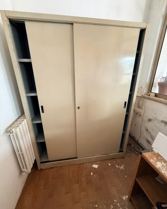 Mobili porta documenti in metallo